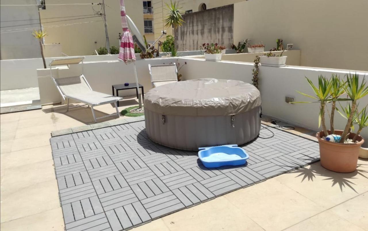 Studio Apartment With Private Terrace, Jacuzzi & Views Mosta Εξωτερικό φωτογραφία